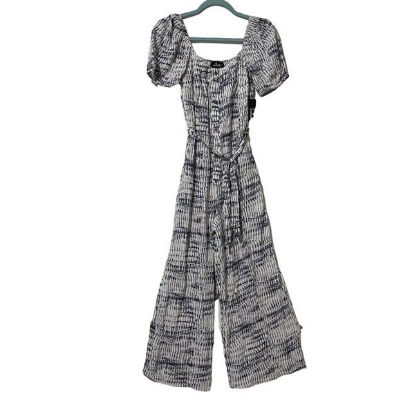 NWT Lulu’s women’s sIze XS purple print belted cropped jumpsuit - Picture 2 of 10